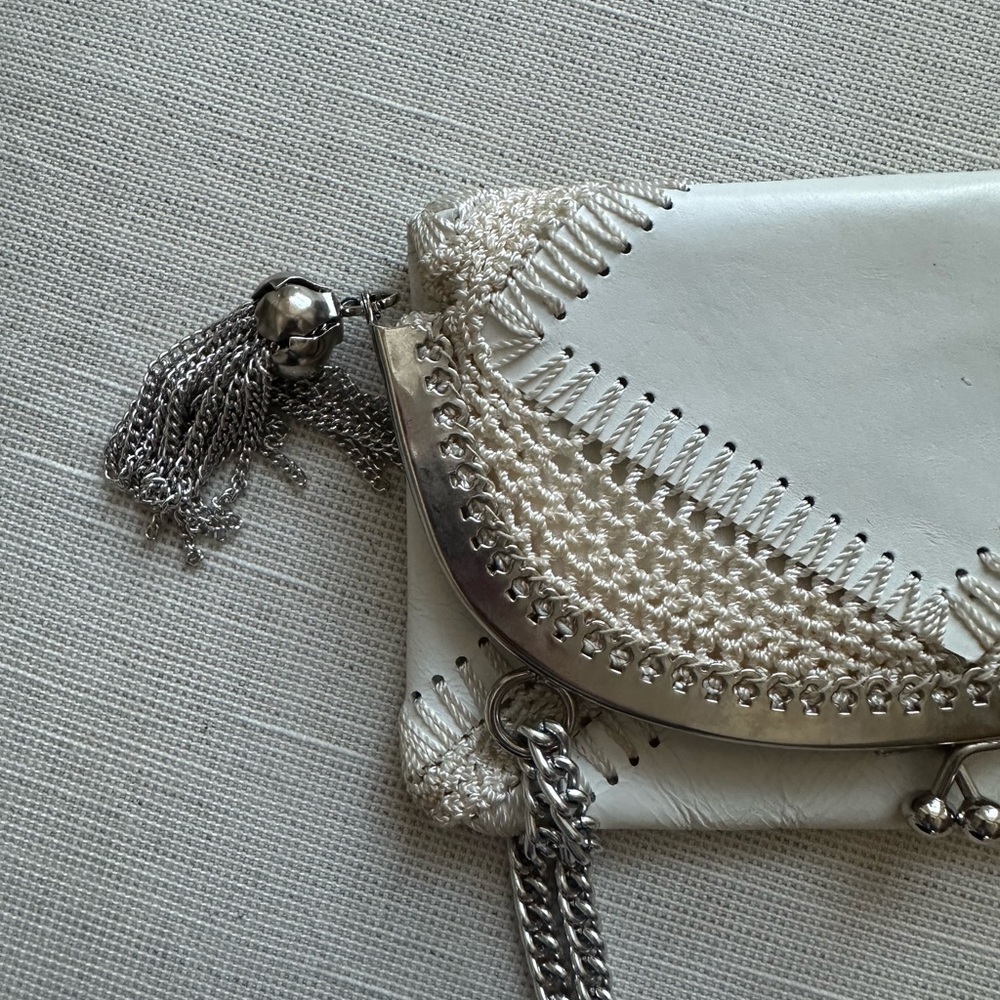White Chain Crossbody Bag with Tassel Detail - Picture 3 of 10